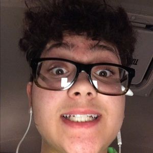 Meet your Posher, Rafik